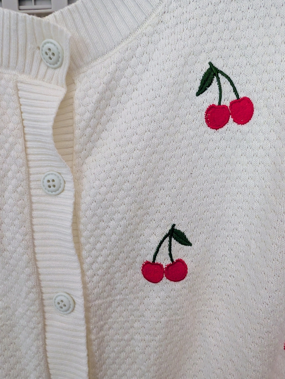 NWT XXL XL White Cherry Embroidered Button Cardigan Retro Vintage - Picture 2 of 4